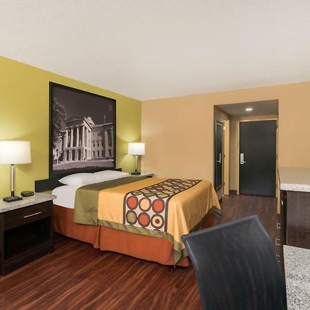 Super 8 By Wyndham Raleigh North East Otel Dış mekan fotoğraf