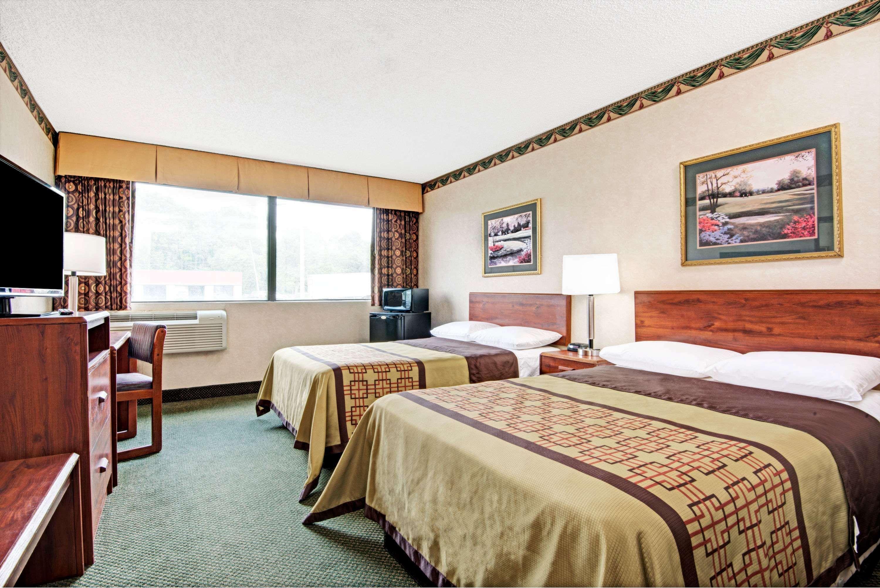Super 8 By Wyndham Raleigh North East Otel Dış mekan fotoğraf