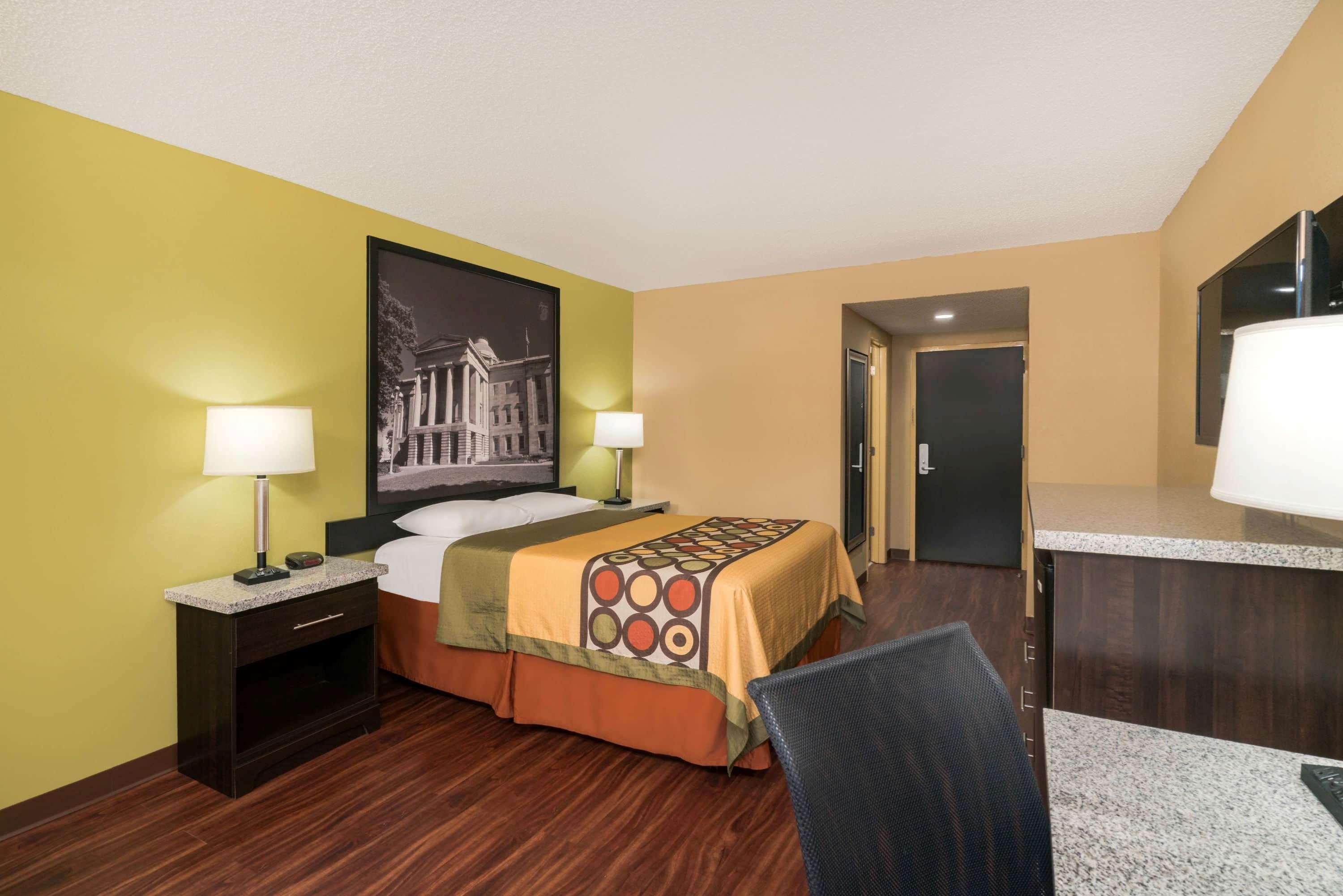 Super 8 By Wyndham Raleigh North East Otel Dış mekan fotoğraf